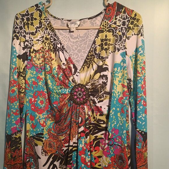 Women's Multicolor Paisley Floral Tunic Dress Top V-Neck Jeweled Detail. - Picture 2 of 4